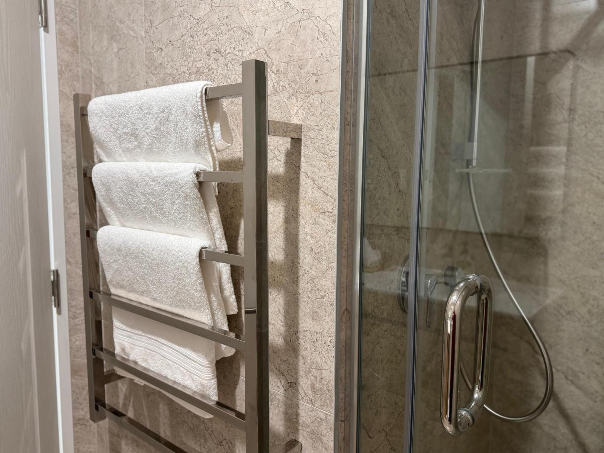 3Br Auckland Holiday Home Near Outlet Shops And Costco ภายนอก รูปภาพ